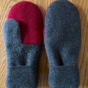 Gray Felted Extra Fine Merino Wool Mittens/Red Cashmere Palms - Handcrafted